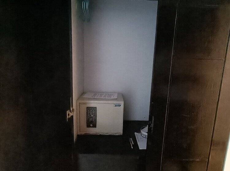 بنسيون Noble House Patong