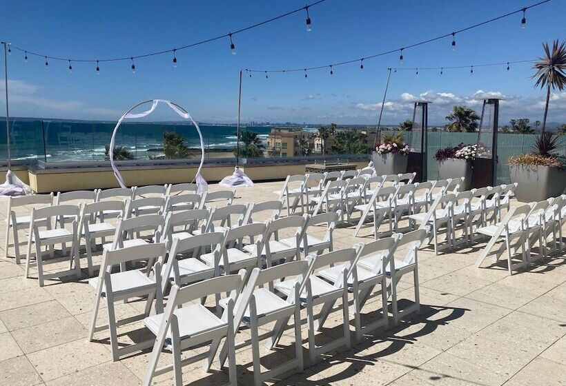 Pier South Resort, Autograph Collection