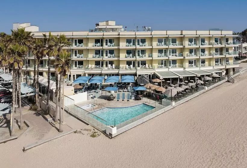 Pier South Resort, Autograph Collection