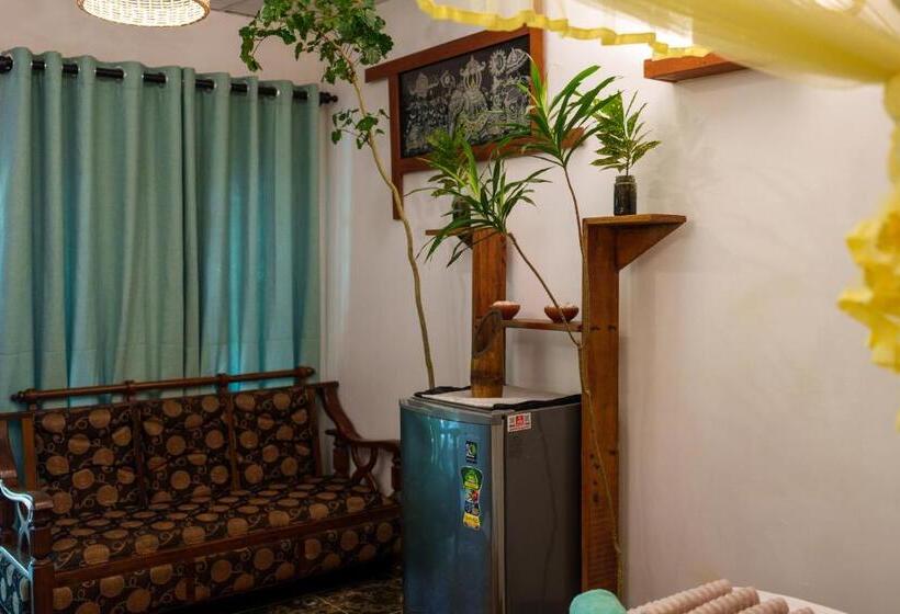 تختخواب و صبحانه Green Orange Villa