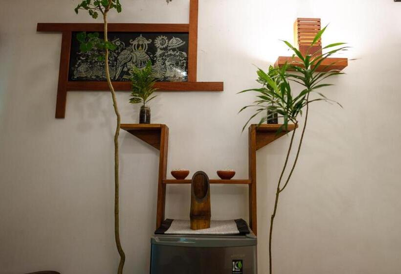 تختخواب و صبحانه Green Orange Villa