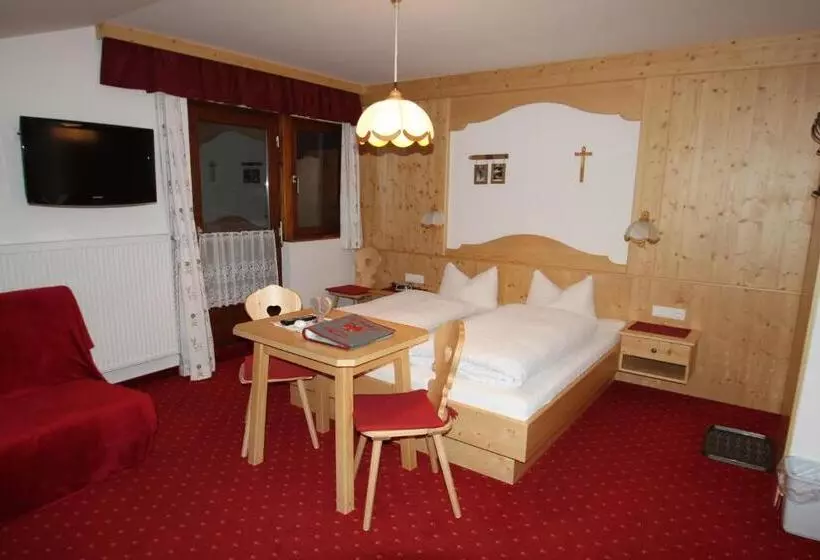 Hotelli Alpenbauernhof Gröbenhof