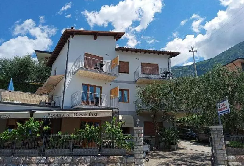 Hotelli B&b Casa Gabriele