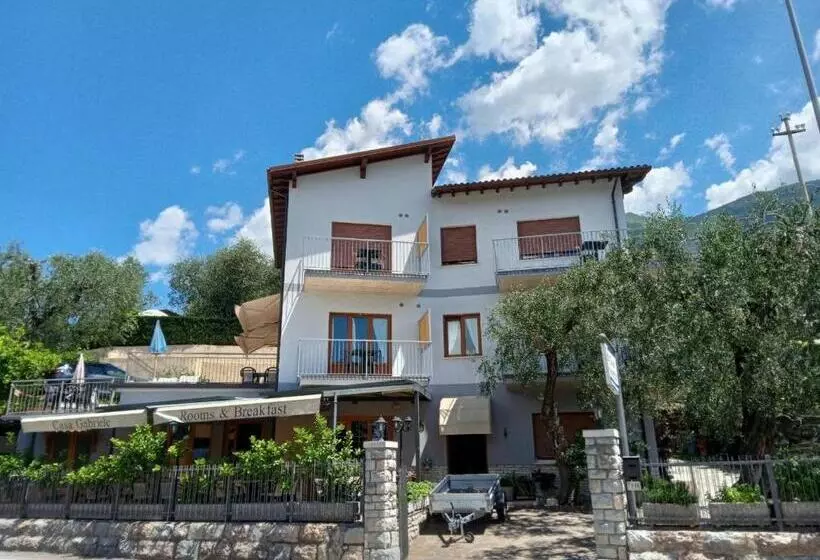 Hotelli B&b Casa Gabriele