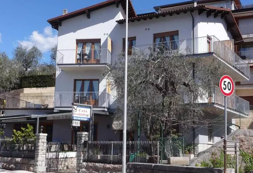 Hotelli B&b Casa Gabriele