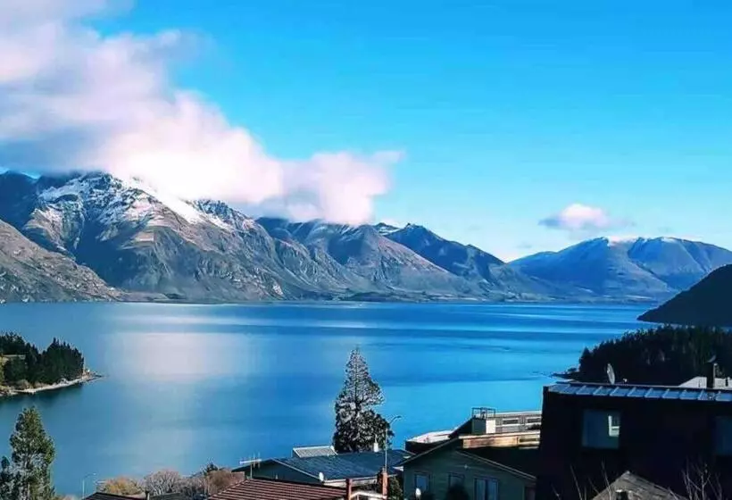 Lovely Apartment Amazing Lake & Mountain Views