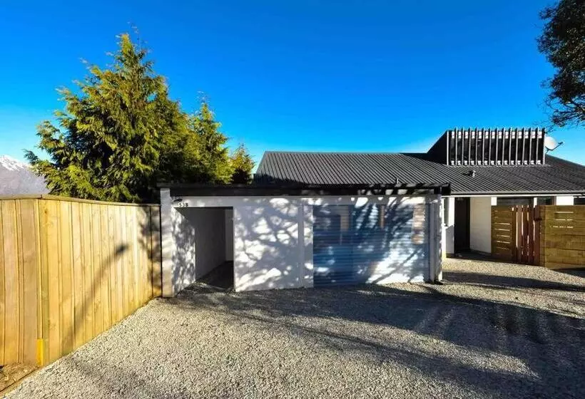 Lovely Apartment Amazing Lake & Mountain Views