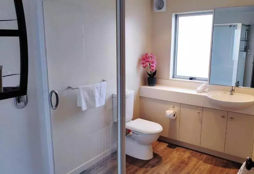 Lovely Apartment Amazing Lake & Mountain Views