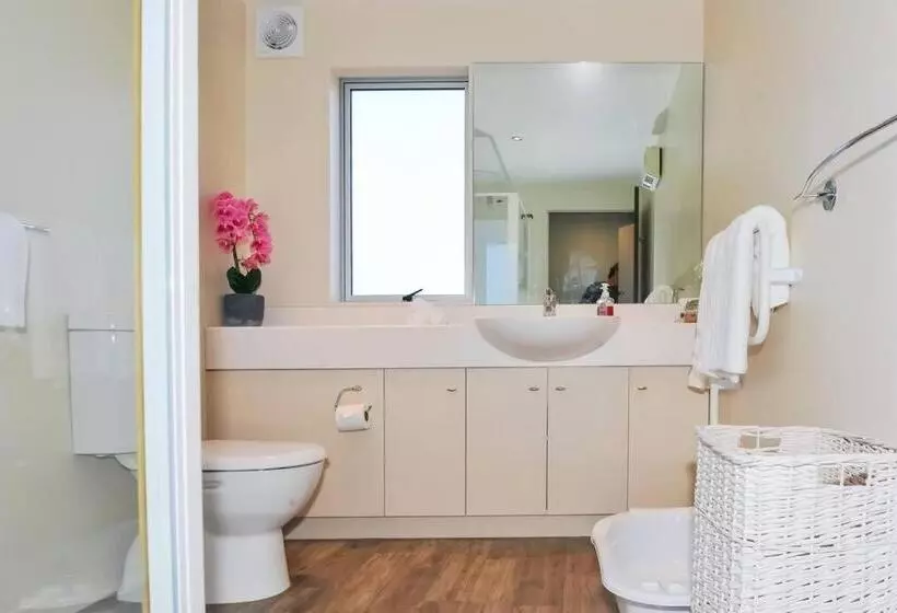 Lovely Apartment Amazing Lake & Mountain Views