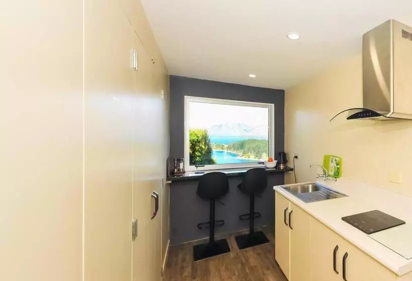 Lovely Apartment Amazing Lake & Mountain Views