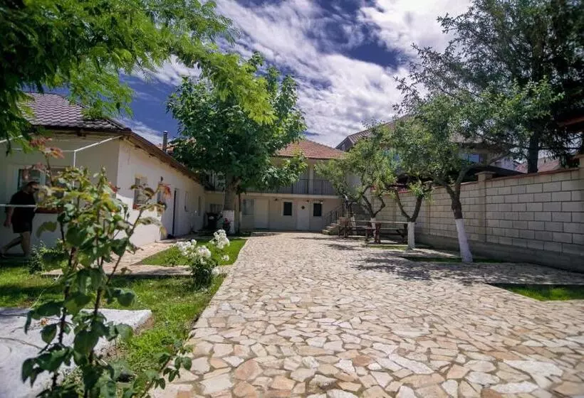 پانسیون Casa Iordachescu 2 Mai