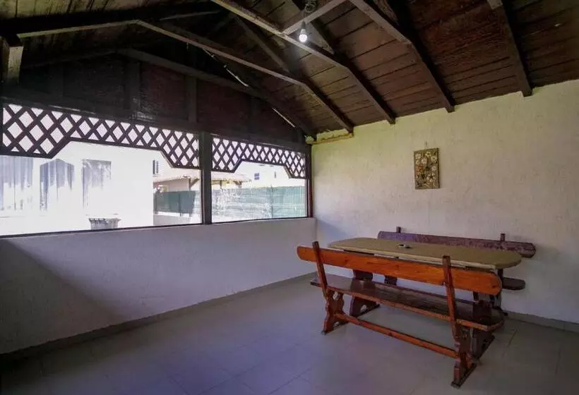 پانسیون Casa Iordachescu 2 Mai