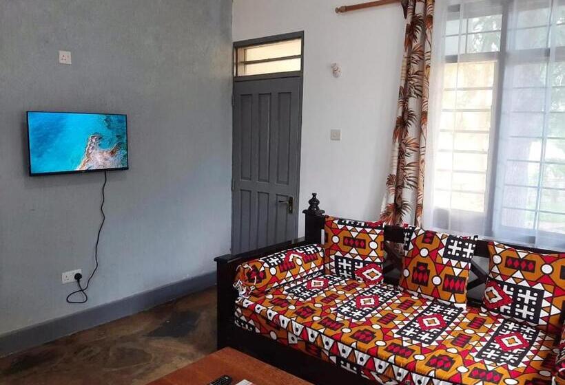 پانسیون Cycad Palm Diani