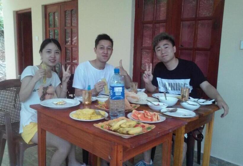 ペンション Dinuka Village