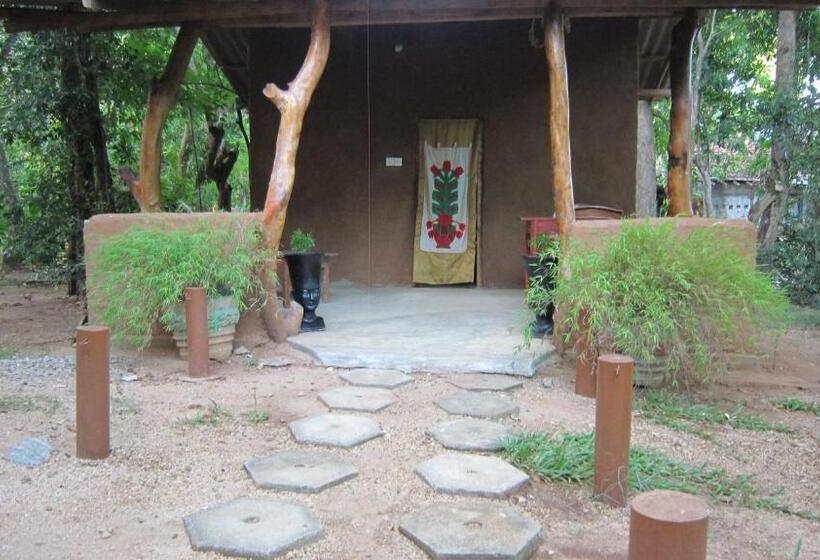 ペンション Dinuka Village