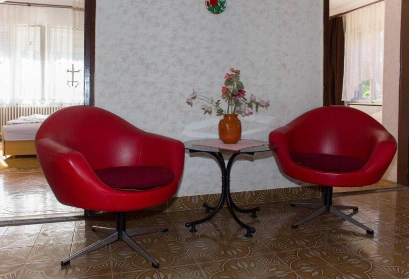 بنسيون Haus Margit