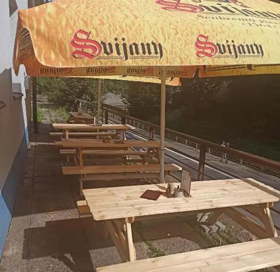 Majatalo Penzion Modřanka