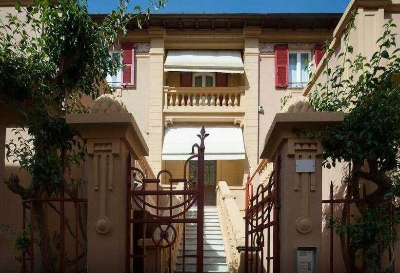 بنسيون Villino Wanda