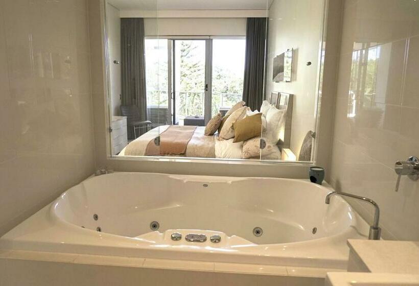 Peppers Balé Luxury Beach Accommodation Kingscliff   Privately Let