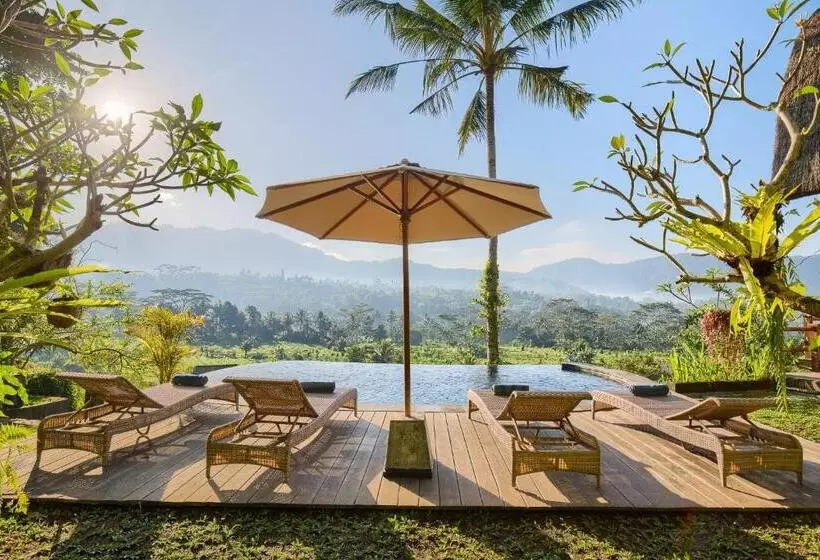 Romantic Barn With Mt. Agung Views