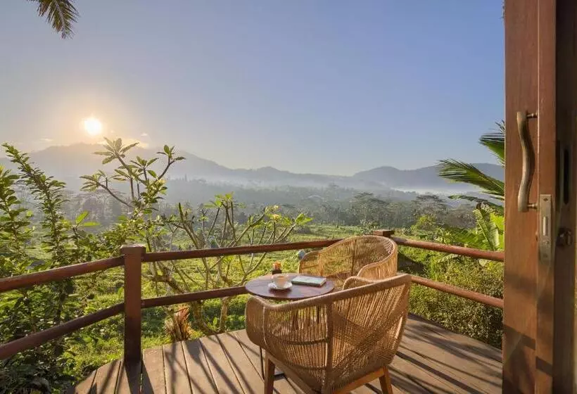Romantic Barn With Mt. Agung Views