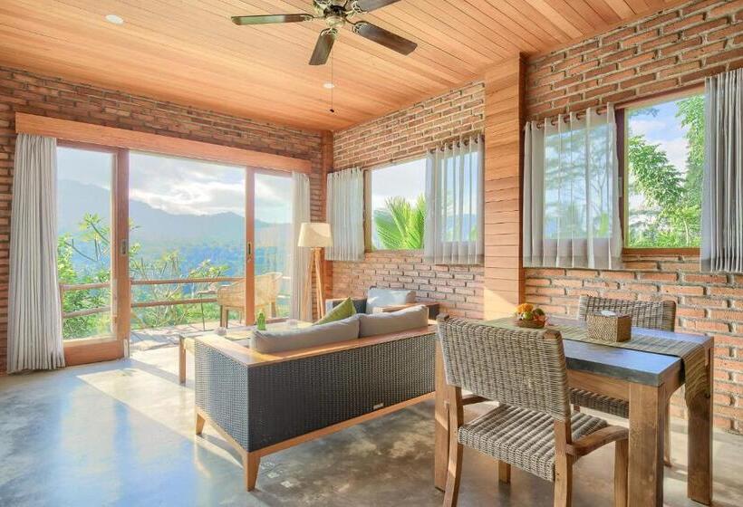 Romantic Barn With Mt. Agung Views