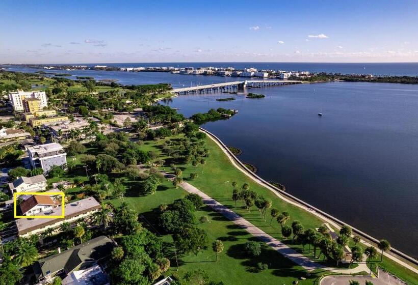 Historic Waterfront Estate With Yard & Modern Kitchen