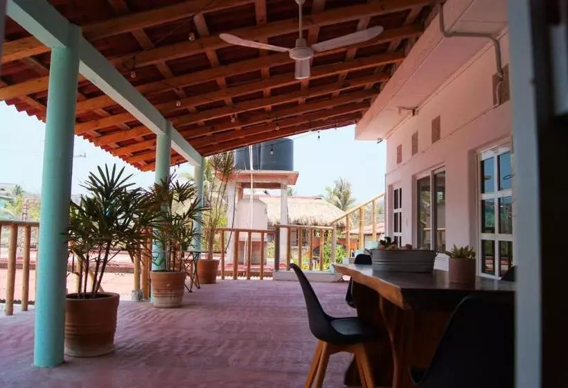 ホテル Hostel Casa Moringa