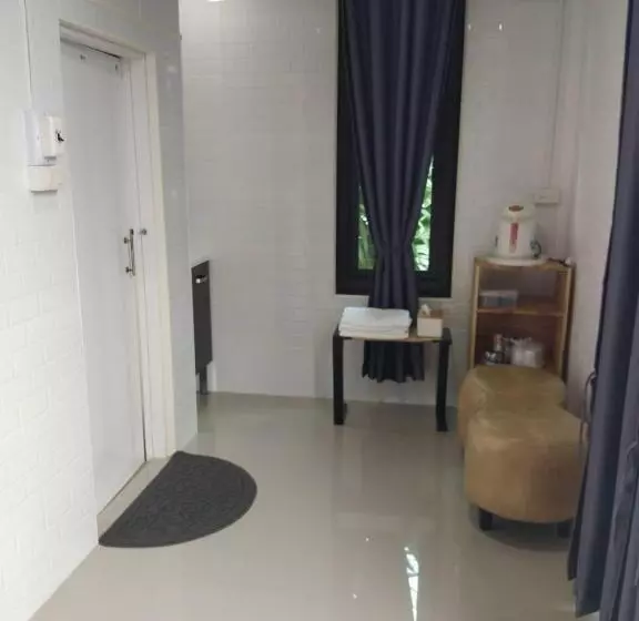 Majatalo บ้านขวัญกมล