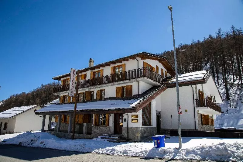 Residence Nube D Argento