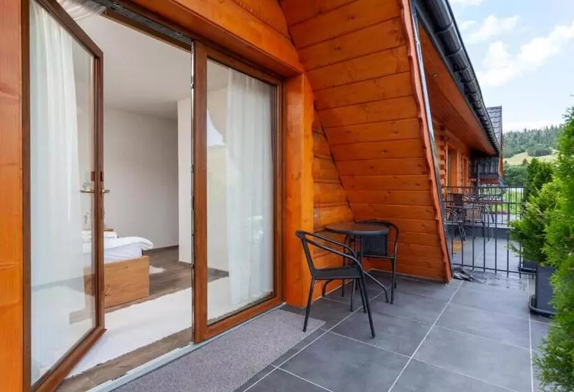 Aamiaismajoitus (B&B) Drevenica U Pavla