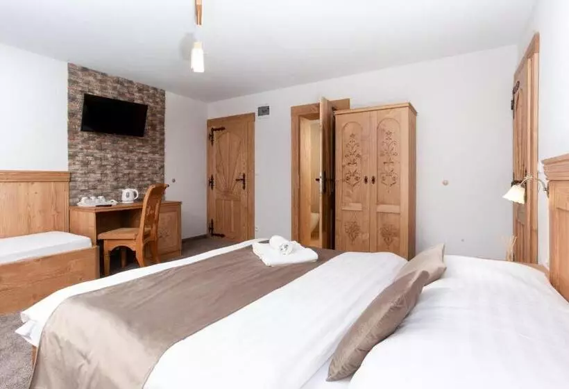 Aamiaismajoitus (B&B) Drevenica U Pavla