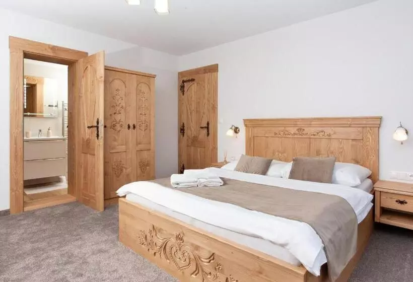 Aamiaismajoitus (B&B) Drevenica U Pavla