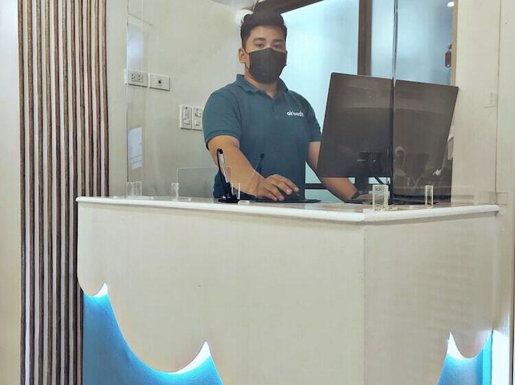 בית מלון כפרי Airobedz Manila Near Taft Avenue