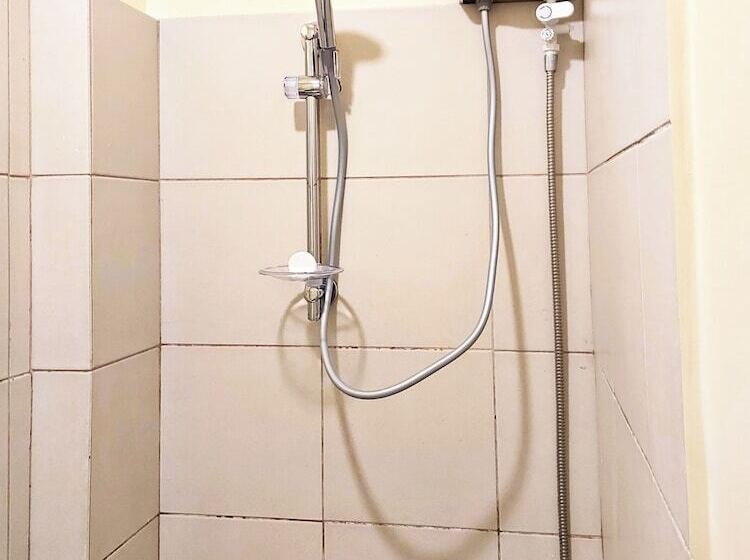 בית מלון כפרי Airobedz Manila Near Taft Avenue