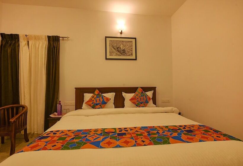 Fabhotel Greenwood Stays