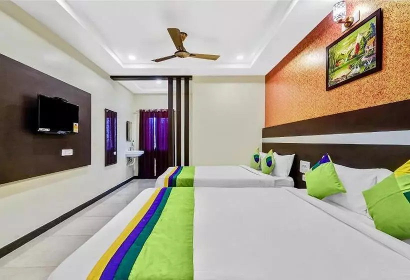 ホテル Treebo Sripadha Residency Alipiri Road