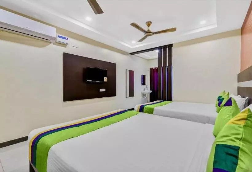 ホテル Treebo Sripadha Residency Alipiri Road