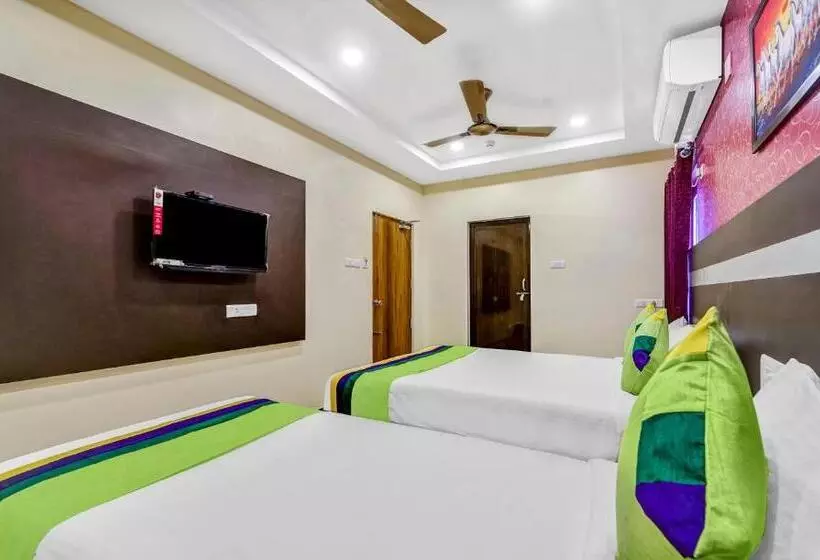 ホテル Treebo Sripadha Residency Alipiri Road