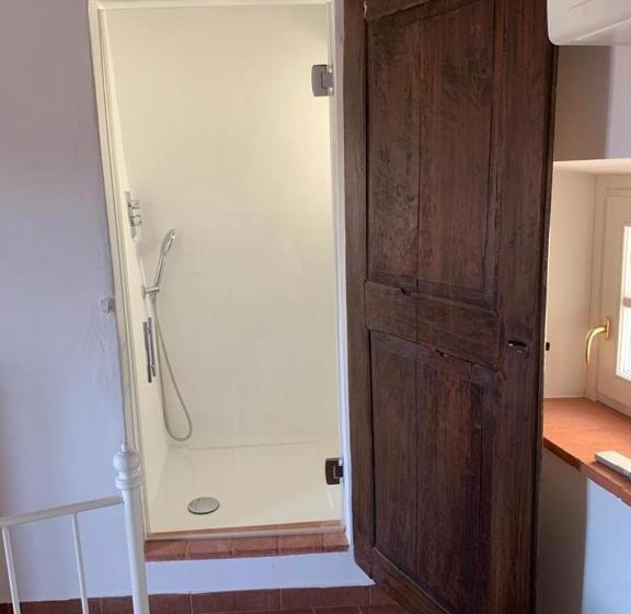 In Piazza Casale Marittimo