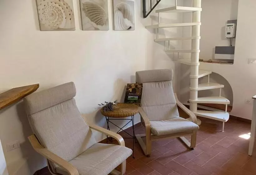 In Piazza Casale Marittimo