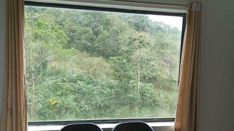 リゾートホテル Mist Woods Vagamon