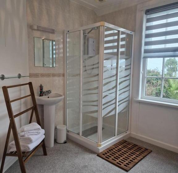 Small Cottage Close To Carbis Bay Beach & St Ives