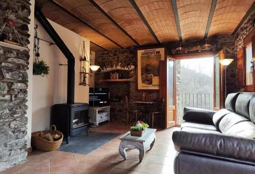 Allotjaments Cal Llarg