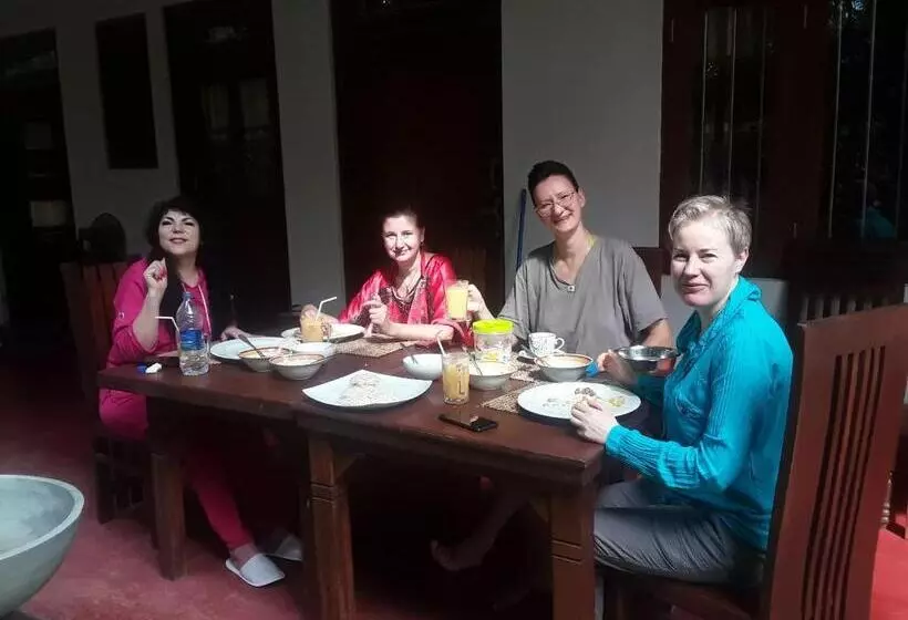 Aamiaismajoitus (B&B) Gold Sand Resort