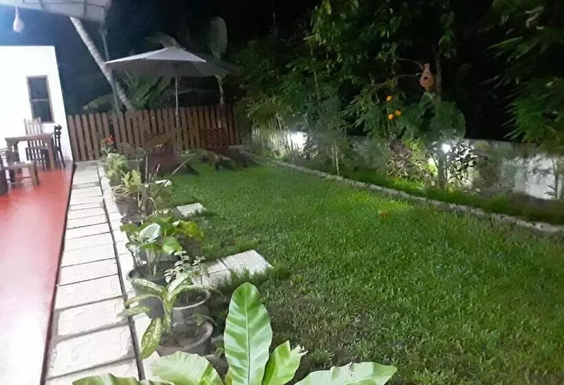 Aamiaismajoitus (B&B) Gold Sand Resort