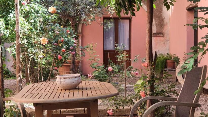 Casa Camboni Dimora Storica Bed & Breakfast