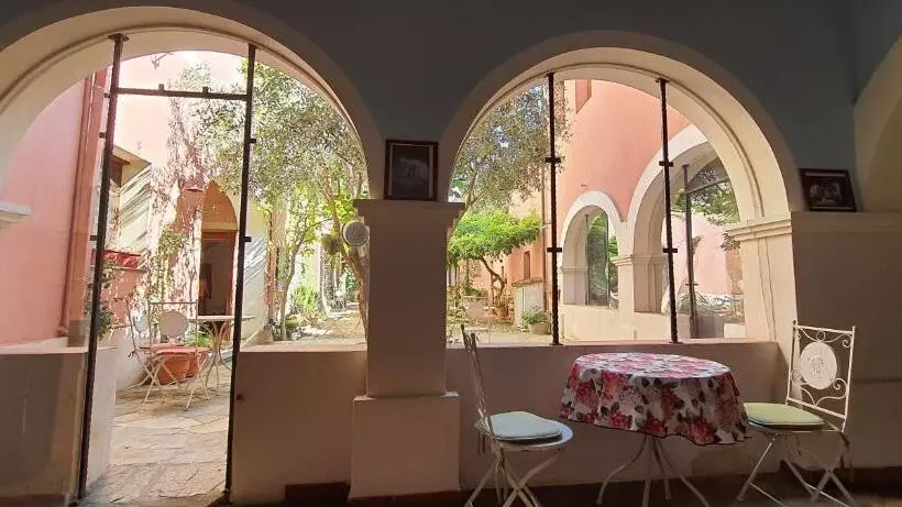 Casa Camboni Dimora Storica Bed & Breakfast