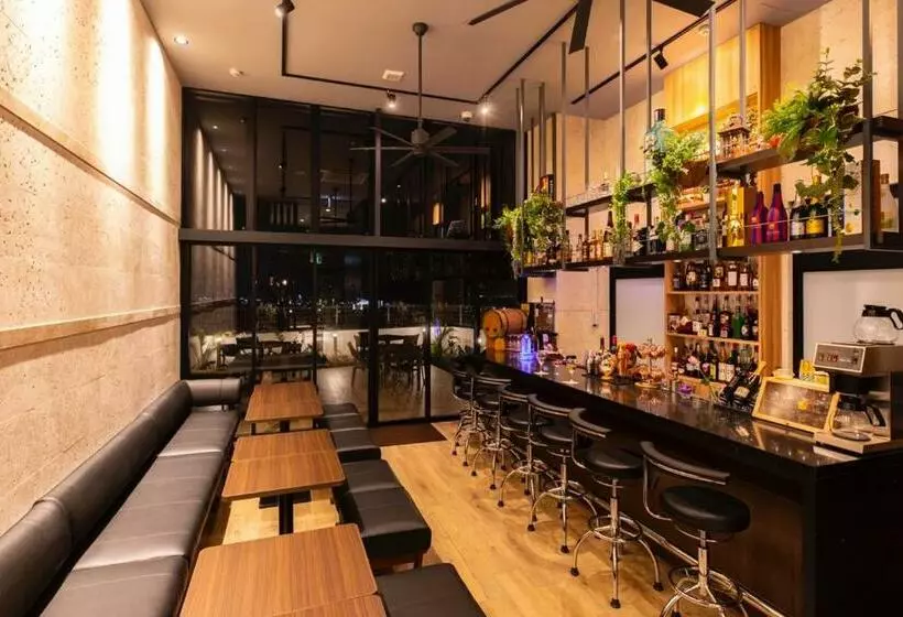 ホテル エンズマリーナ イン ライカム