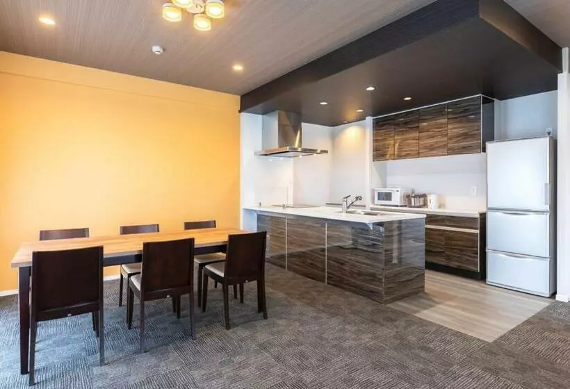 ホテル エンズマリーナ イン ライカム